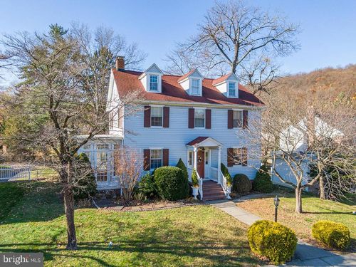 3406 Perkiomen Ave, READING, PA, 19606-2710 | Card Image