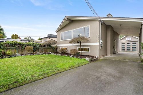 2146 Bradford Ave, Sidney, BC, V8L2C5 | Card Image