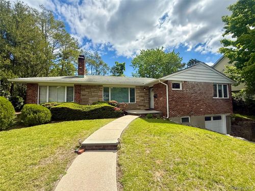 4 Annette Dr, Port Washington, NY, 11050-2804 | Card Image