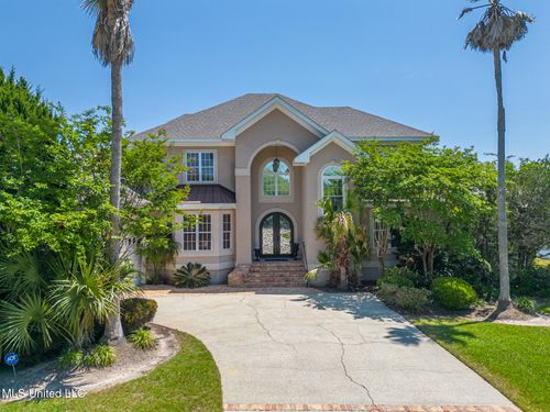2001 Claudette Ct, Biloxi, MS, 39531-2420 | Card Image