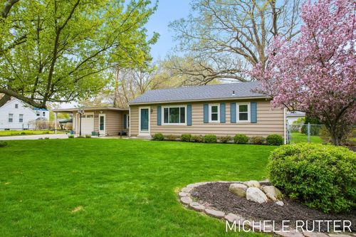 526 Pinecrest Street, Holland, MI, 49424 | Card Image