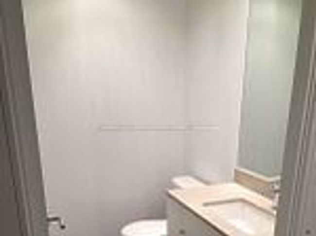 1535 - 525 Adelaide St W, Condo with 2 bedrooms, 1 bathrooms and 1 parking in Toronto ON | Image 8