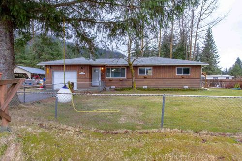 8610 Evergreen Park Rd, Juneau, AK, 99801-9087 | Card Image