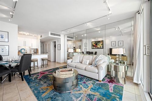 unit-1108-1401 E Beach Dr, Galveston, TX, 77550-3327 | Card Image