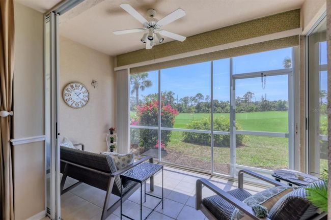 UNIT-1215 - 9641 Castle Point Dr, Condo with 2 bedrooms, 2 bathrooms and null parking in Sarasota FL | Image 12