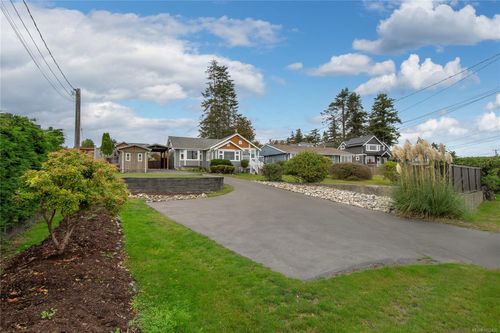2978 South Island Hwy, Campbell River, BC, V9W1C8 | Card Image
