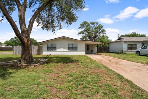 1320 Dallas St, Plainview, TX, 79072-4746 | Card Image