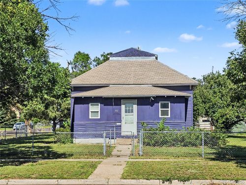 102 E 4th Street, Julesburg, CO, 80737 | Card Image