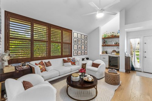 4c-8104 Oakton Ct, West Palm Beach, FL, 33406-8455 | Card Image