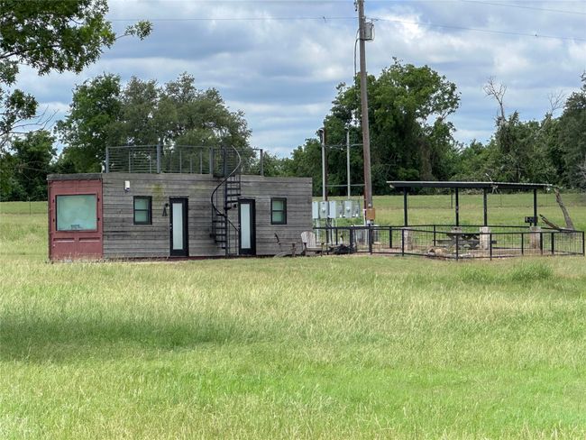 11001 Yankie Rd, Home with 3 bedrooms, 3 bathrooms and null parking in China Spring TX | Image 35