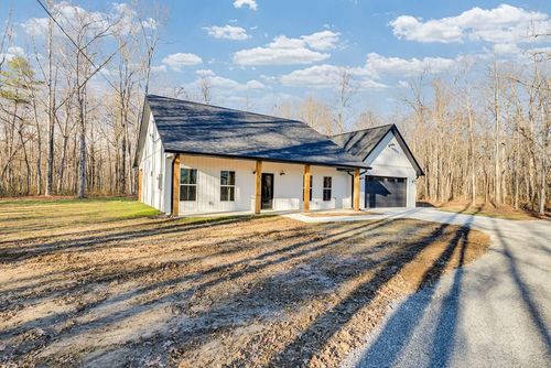 833 Dripping Springs Rd, Monterey, TN, 38574-6948 | Card Image