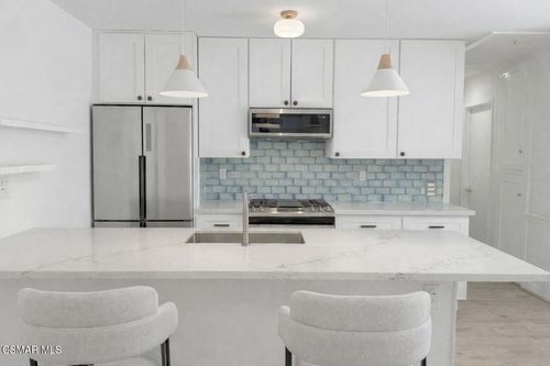 28810 Conejo View Dr, Agoura Hills, CA, 91301-3367 | Card Image