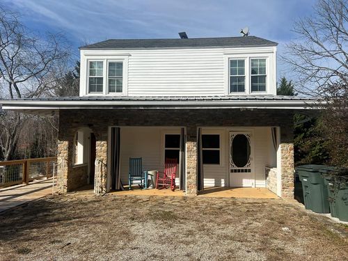 b-837B Main St, Andrews, NC, 28901-9652 | Card Image