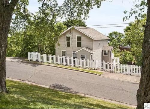 24 S Cascade St, Duluth, MN, 55806-2559 | Card Image