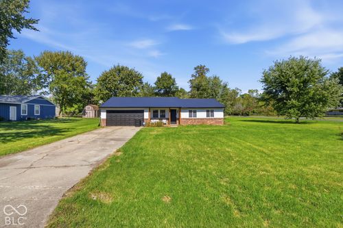 2814 W Walnut Dr, Greenfield, IN, 46140-9221 | Card Image