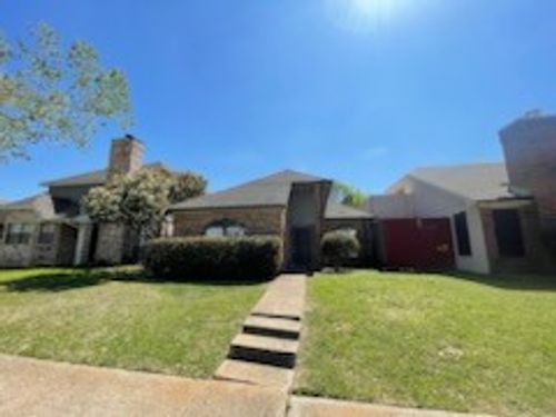 1232 Wheatfield Dr, Mesquite, TX, 75149-6836 | Card Image