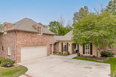 18236 Lake Harbor Ln, House other with 4 bedrooms, 3 bathrooms and null parking in Prairieville LA | Image 2