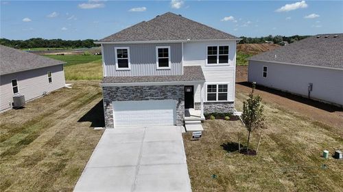 10288 Sorano Drive, Peculiar, MO, 64078 | Card Image