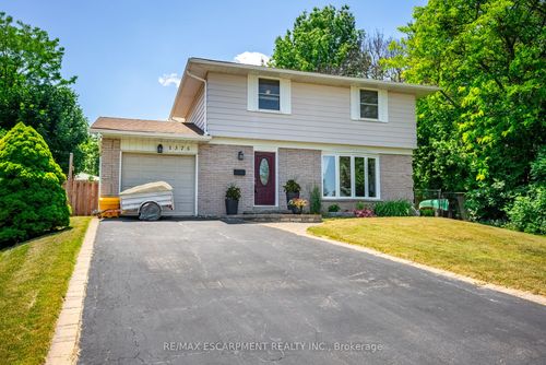 1375 Christina Crt, Burlington, ON, L7P2V8 | Card Image