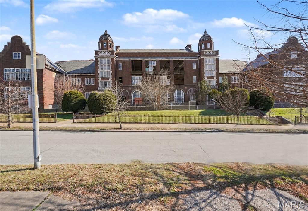 Commercial Sale in St Louis