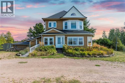 657 Royal Rd, Memramcook, NB, E4K1X1 | Card Image