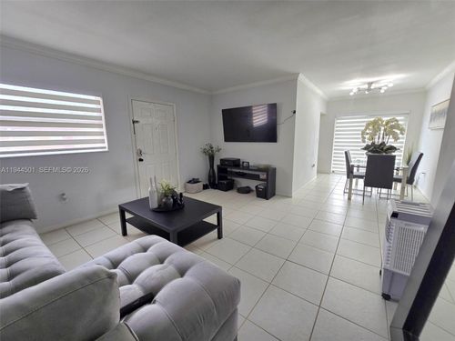 apt-201-1265 W 24th St, Hialeah, FL, 33010-1807 | Card Image
