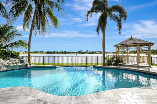 1420 Stonehaven Estates Dr, West Palm Beach, FL, 33411-6618 | Card Image
