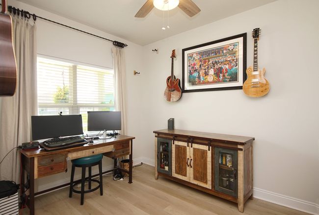 14CoolBreezeOffice | Image 14