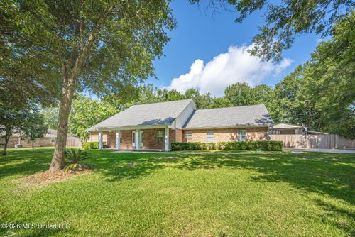 13813 Puerto Dr, Ocean Springs, MS, 39564-2594 | Card Image