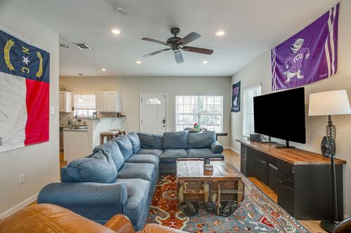 3200 Lubbock Ave, Fort Worth, TX, 76109-2326 | Card Image