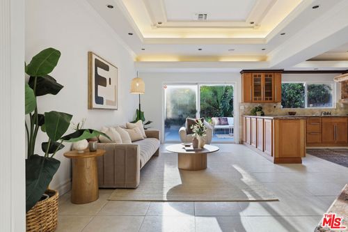 1317 Sinaloa Drive, Glendale, CA, 91207 | Card Image