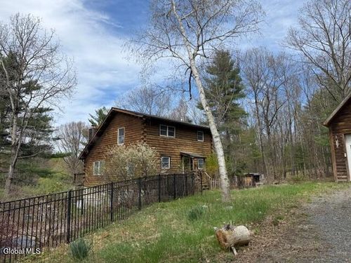 516 Mashodack Rd, Nassau, NY, 12123-9201 | Card Image