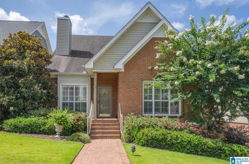 3121 Canterbury Pl, Vestavia, AL, 35243-5261 | Card Image
