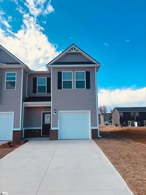 1322 Roadstead Ln, Spartanburg, SC, 29306-5803 | Card Image