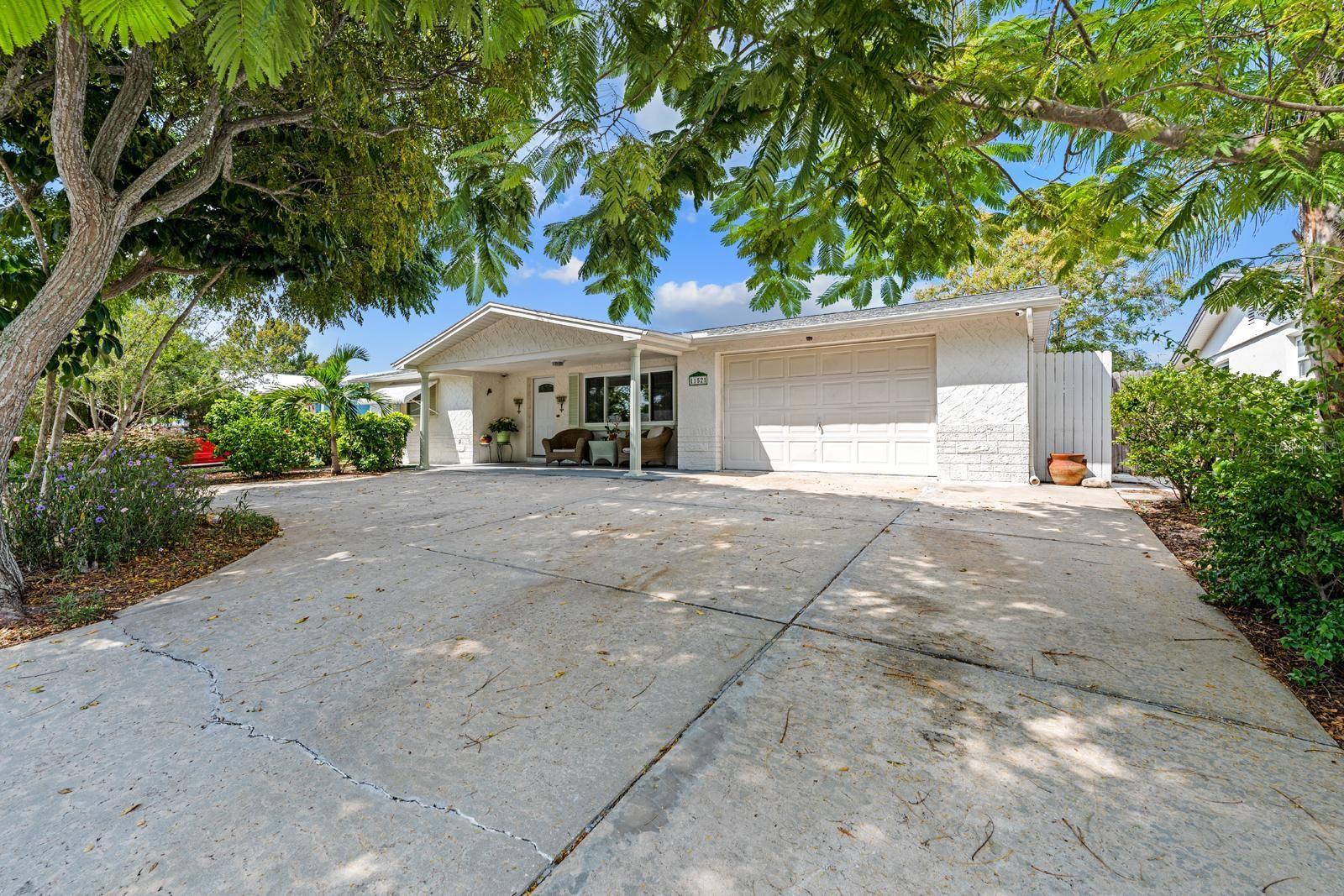 Newell Dr, Port Richey, FL 34668