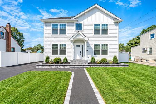 23 Bogart Street, Huntington, NY, 11746 | Card Image