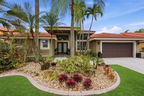 1135 Fairfax Ln, Weston, FL, 33326-2926 | Card Image