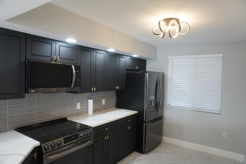 201-2811 Village Blvd, West Palm Beach, FL, 33409-6950 | Card Image
