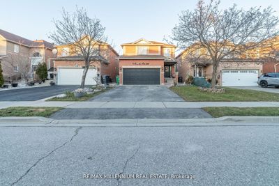 9 National Cres, House other with 3 bedrooms, 4 bathrooms and 6 parking in Brampton ON | Image 2