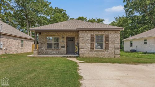 324 W Olympia St, Manila, AR, 72442-8272 | Card Image