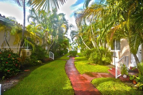 apt-3-2160 Bay Dr, Miami Beach, FL, 33141-3477 | Card Image
