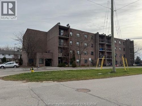 2 Chittim Rd, Blenheim, ON, N0P1A0 | Card Image