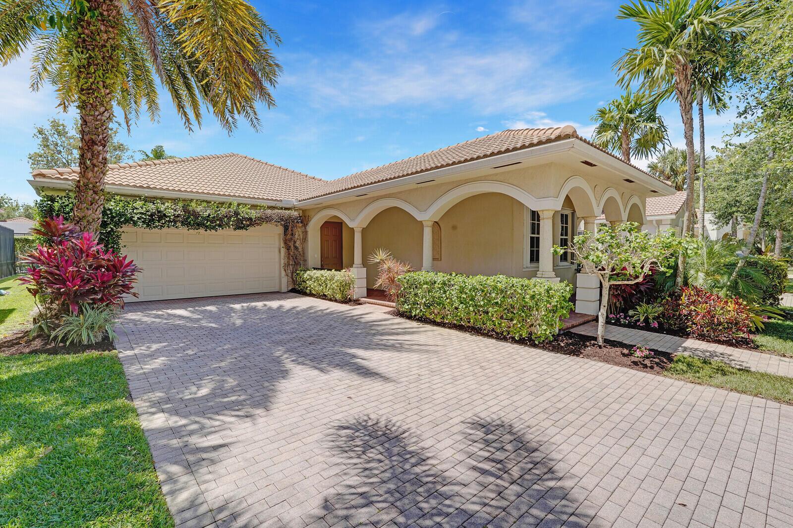 Via Catalunha , Jupiter, FL 33458