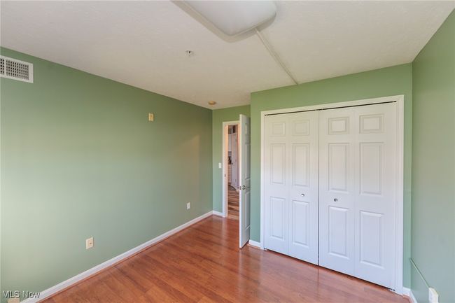 APT-225 - 23004 Chandlers Ln, Condo with 2 bedrooms, 2 bathrooms and null parking in Olmsted Falls OH | Image 24