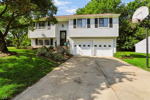 4152 Oil Creek Dr, Indianapolis, IN, 46268-1750 | Card Image