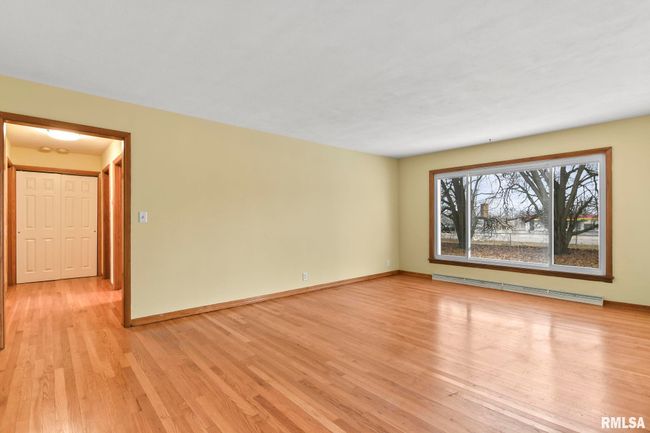 702 W Pershing Rd, House other with 3 bedrooms, 2 bathrooms and null parking in Decatur IL | Image 13