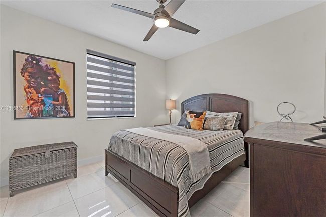 4690 Nw 84 Th Ave, Townhouse with 3 bedrooms, 5 bathrooms and null parking in Doral FL | Image 22