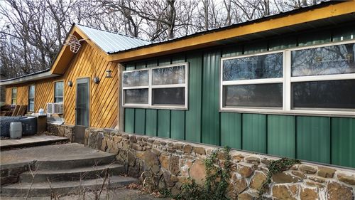 215 S Stone Bridge Rd, Fayetteville, AR, 72701-4663 | Card Image