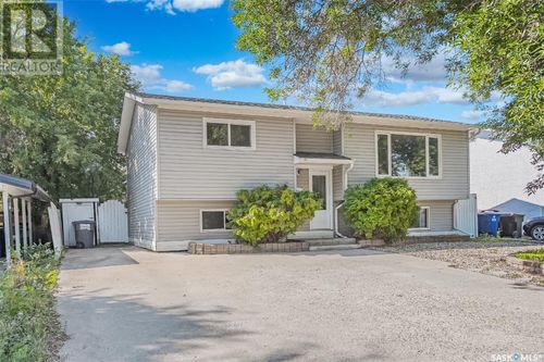 511 Michener Way, Saskatoon, SK, S7L5V3 | Card Image
