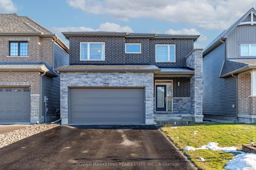 682 Jerome Jodoin Dr, Ottawa, ON, K4A1G7 | Card Image